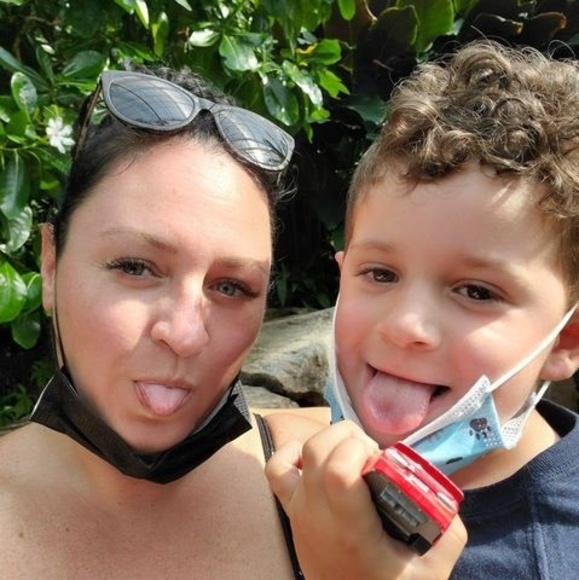 Meet your Posher, Lyndie - Picture 1 of 1